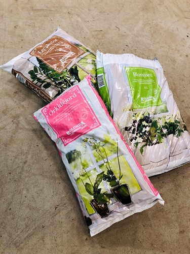 Jord Leca och Pinjebark